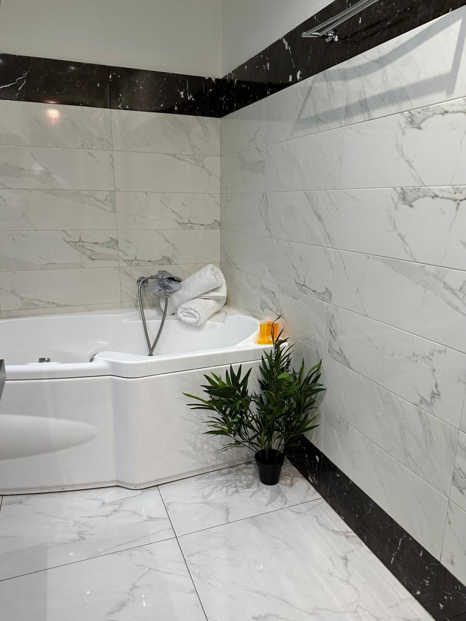 2 Bd Apt In Syntagma With Acropolis View Athens Luaran gambar